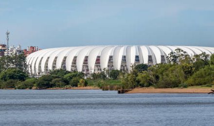 Empresa deverá pagar comissão por intermediação de contrato para obras no estádio Beira-Rio