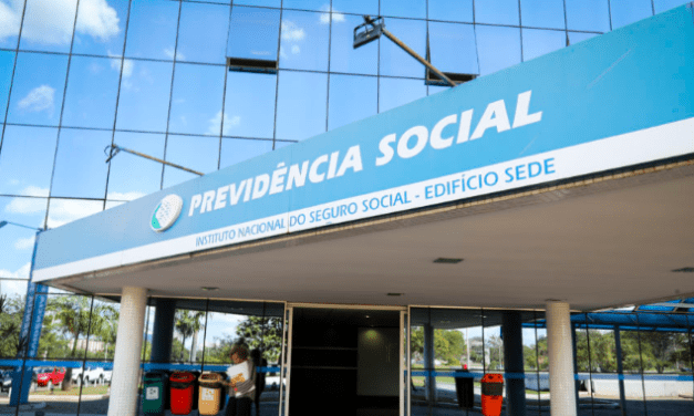 Suspensas ações que discutem inscrição na dívida ativa de valor indevido recebido por segurado do INSS