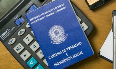 Legitimidade para propor revisão de aposentadoria do segurado falecido