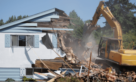 Litisconsórcio não é necessário em ação demolitória que não afeta direito de propriedade do terceiro