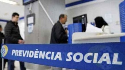 Segurado pode optar por aposentadoria concedida pelo INSS no curso de ação que reconheceu direito a benefício menor