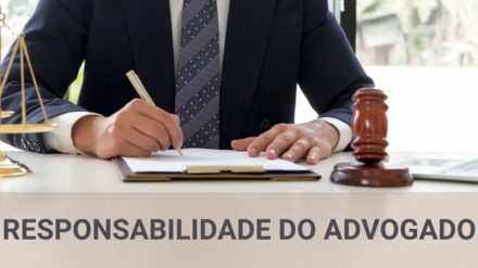 Quais as consequências geradas pela assinatura de um contrato de honorários?